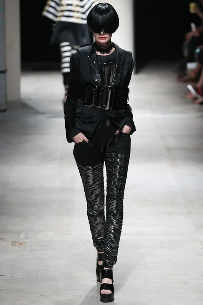Look 34